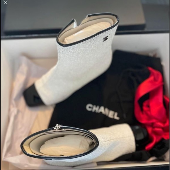Chanel Boots - Picture 4 of 8